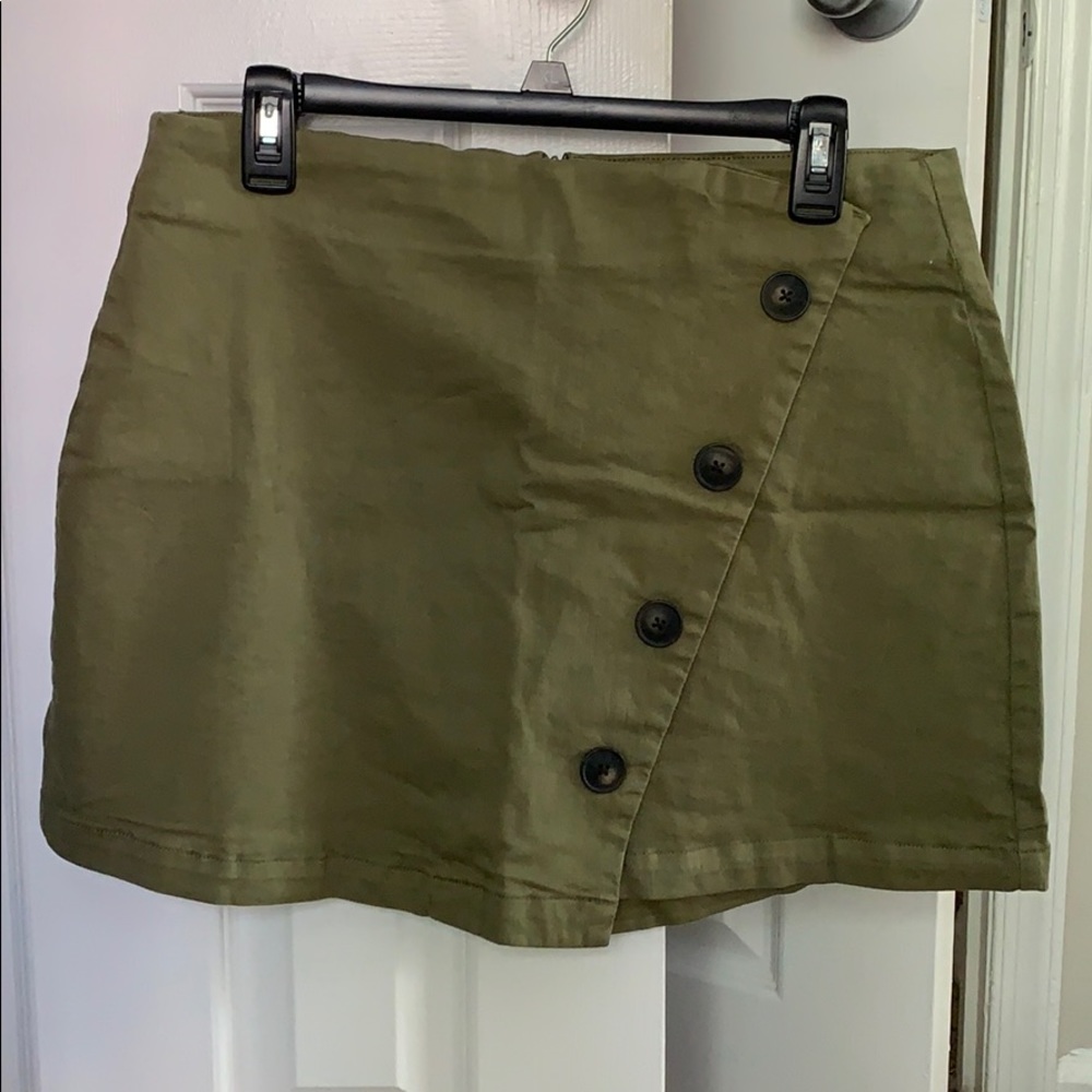 Francesca’s olive mini skirt